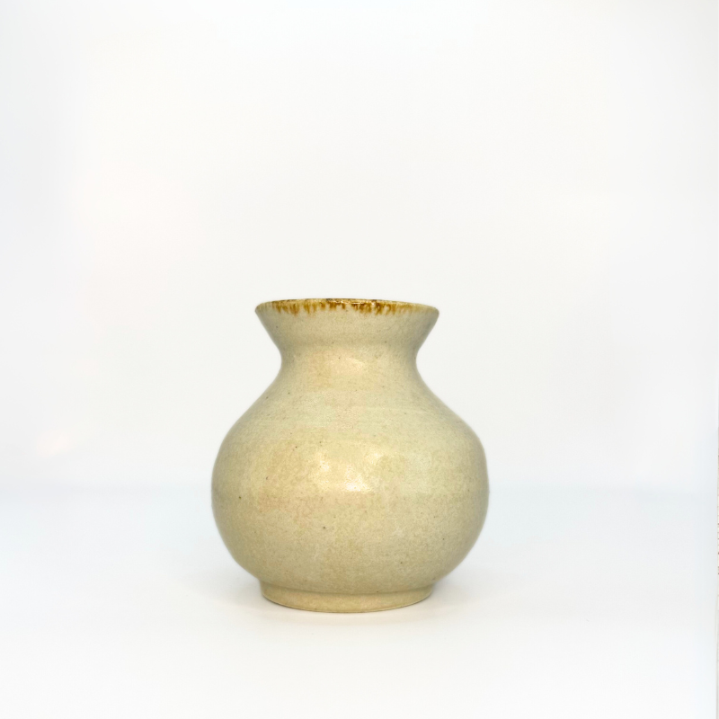 Ichirin Vase