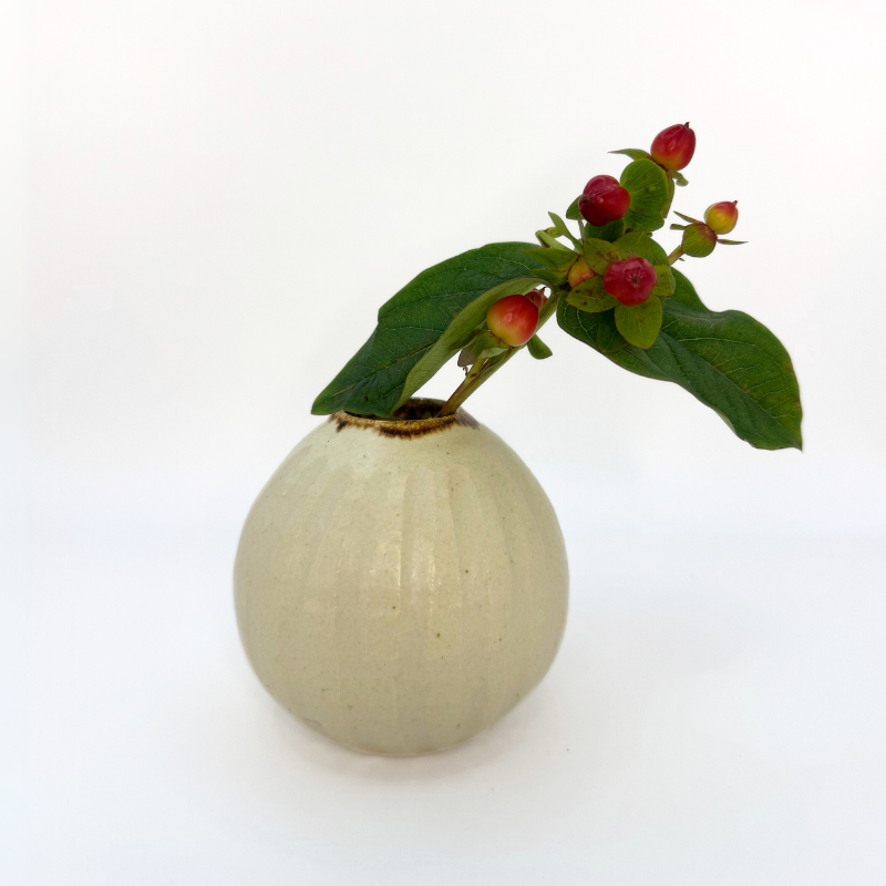Ichirin Vase
